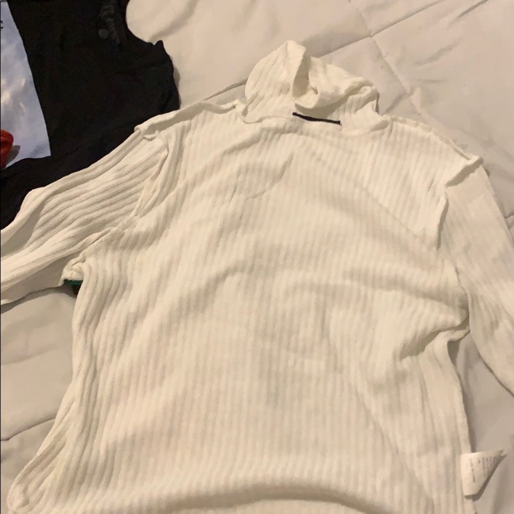 White long sleeve turtleneck